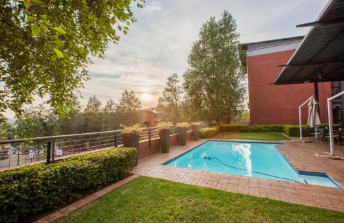 Zwartkop Hotel | Road Lodge Centurion