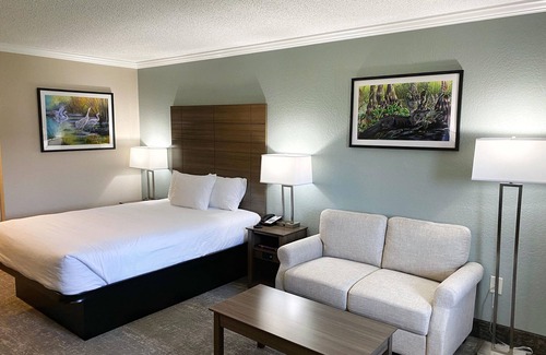 Downtown Zephyrhills Hotel | Roadstar Hotel Zephyrhills