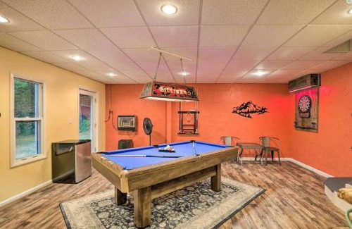 Sylva House | Roamer's Respite - A Prime Location with Scenic Views For Your Ultimate Retreat