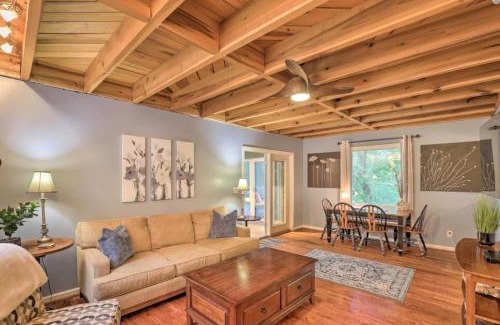 Sylva House | Roamer's Respite - A Prime Location with Scenic Views For Your Ultimate Retreat