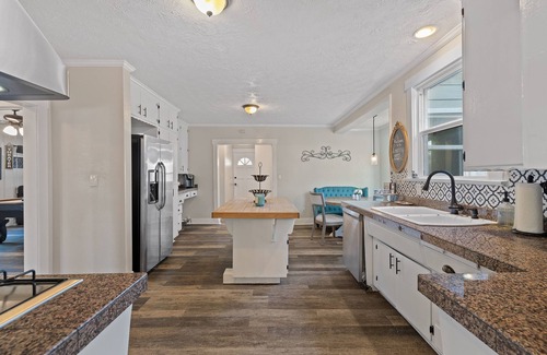 Downtown Riverside House | Roaring 20s Vintage Craftsman Home Downtown, Hot Tub, Pool Table