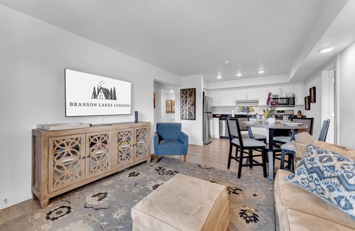 Downtown Branson Apartment | Roark Downtown Branson, Pools, Playground!