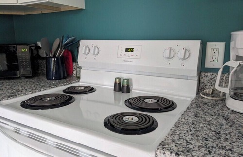 Durham Apartment | Robin's Nest: 2BR at Duke Regional