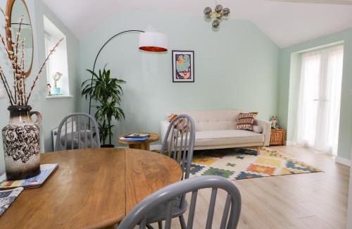 Leven House | Robin's Nest Cottage