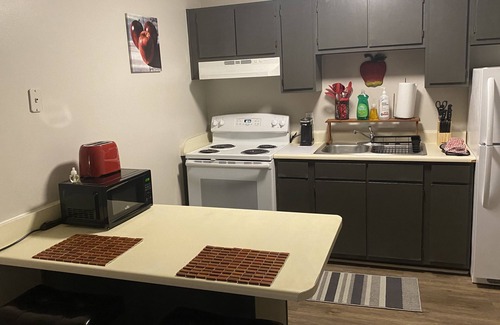 Sherwood Park House | Robinhood Studio Apt.