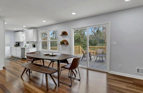 Columbia House | Robins Nest in WECO