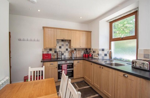 Coniston Cottage | ROBINS NEST, pet friendly, with open fire in Coniston