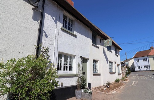 Otterton Cottage | Robyn Cottage