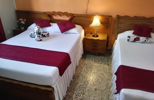 Cienfuegos House | Rocios Hostal