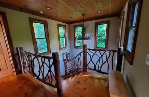 Hiawassee Ski Chalet | Rock Crevice; 3-bedroom chalet on Hiawassee Mountaintop