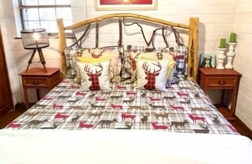 Mentone House | Rock Haven Lodge - Giant Boulders