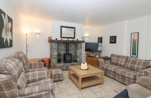Ardnatrush House | Rock Lawn Cottage