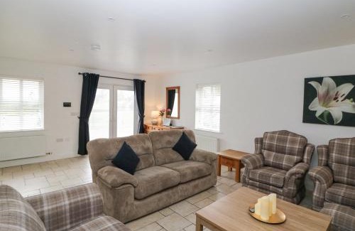 Ardnatrush House | Rock Lawn Cottage