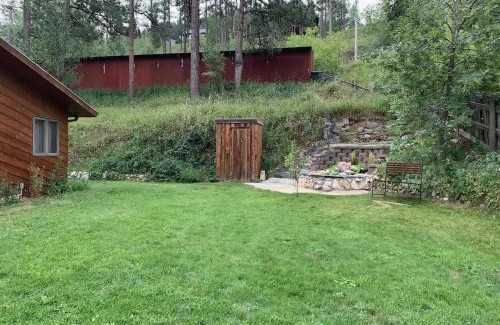 Keystone House | Rock Lodge Complete with Covered Parking