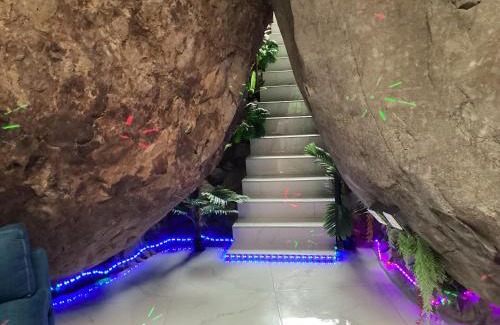 Rivas Villa | Rocka Verde Retreat 8th Wonder of the World