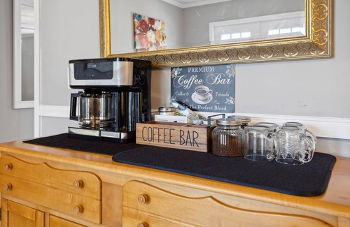 Rome House | Rocky 4, Newer 3 BR, Pool, Hot Tub, Fence, Tennis