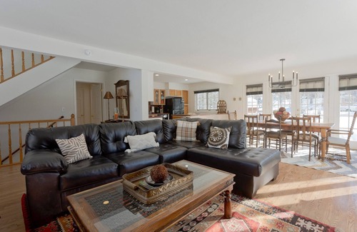 Crested Butte House | Rocky Mountain Getaway! Luxury home close to the ski lifts!