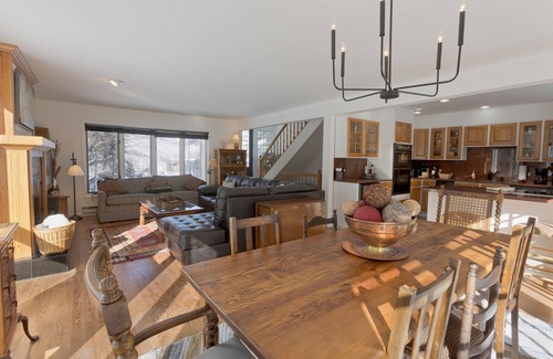 Crested Butte House | Rocky Mountain Getaway! Luxury home close to the ski lifts!