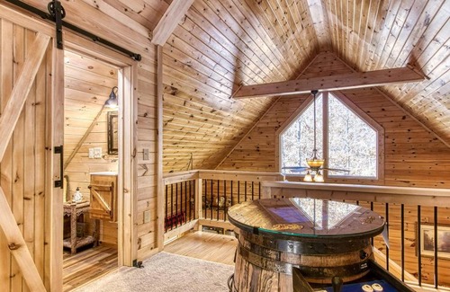 Sevierville House | Rocky Top Heaven - Arcade Game, Resort Pool, 560 FREE tickets each paid day!