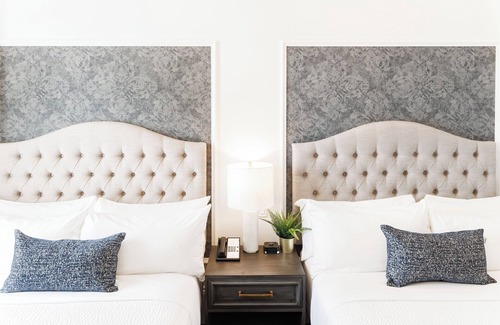 Queens Square Hotel | Rodd Charlottetown