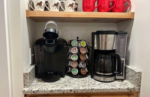 Mansfield House | Rodeo Ranch: Arcade Game, Near seasonal Live Rodeo, Bunkbed, King Bed, SMOOR