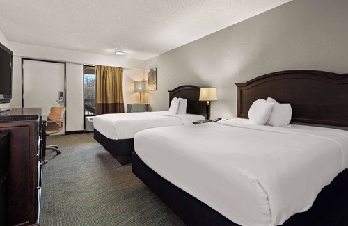 Lumberton Hotel | Rodeway Inn Lumberton Central