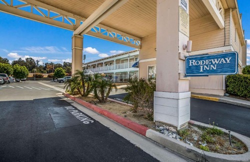 Temecula Hotel | Rodeway Inn Old Town Temecula