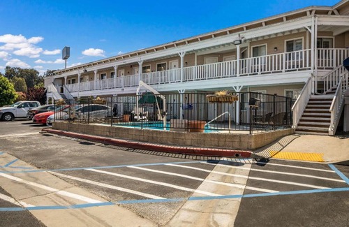Temecula Hotel | Rodeway Inn Old Town Temecula