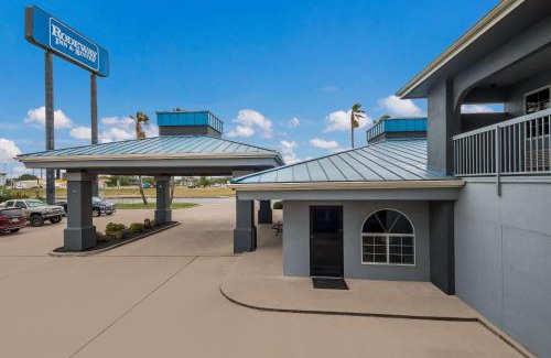 Central City Hotel | Rodeway Inn & Suites Corpus Christi Northwest