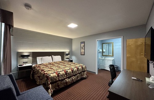 Walhalla Hotel | Rodeway Inn & Suites Walhalla