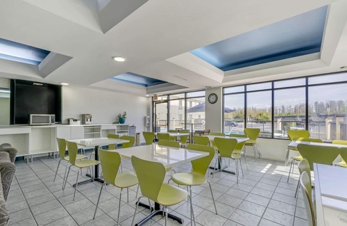 Wesley Chapel Hotel | Rodeway Inn