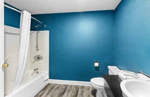 West Memphis Hotel | Rodeway Inn