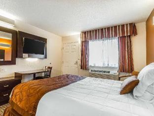 Rohnert Park Hotel | Rodeway Inn Wine Country