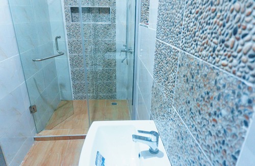 Etete Hotel | Rolarz Resorts & Hotel