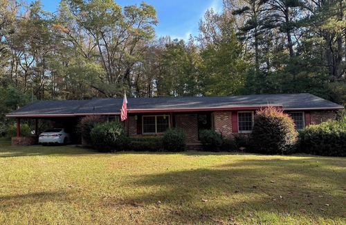 Ralph House | Roll Tide Ranch on 5 Tranquil Acres of Country Living Near Tuscaloosa Town!