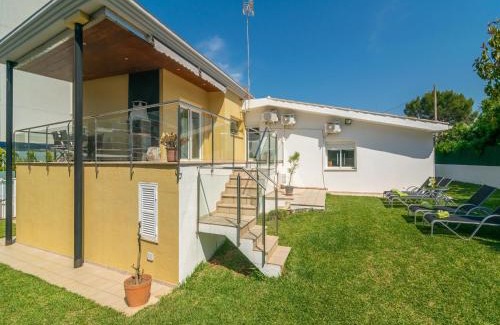 Son Baulo Ski Chalet | RomanÍ - House In Can Picafort Free Wifi