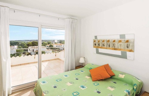 Coves Noves House | Romani Siete is located in the residential area of Coves Noves, just behind the popular resort of Ar