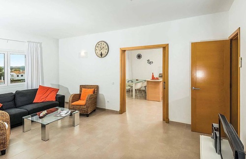 Coves Noves House | Romani Siete is located in the residential area of Coves Noves, just behind the popular resort of Ar