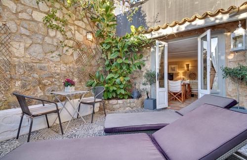 Fornalutx Apartment | Romantic 1 bed with private patio overlooking orange grove