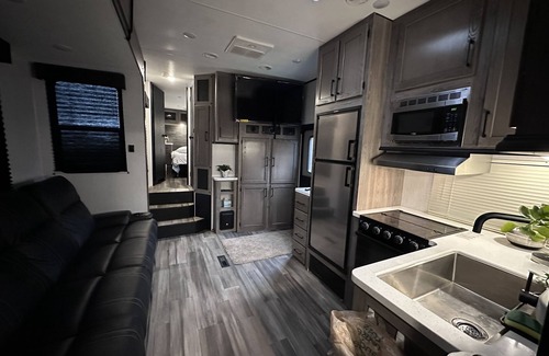 Lebanon House | Romantic Farm with Beautiful Views Close to Nashville in Lebanon Tennessee