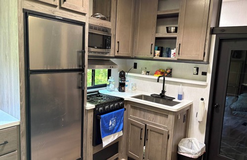 Lebanon House | Romantic Farm with Beautiful Views Close to Nashville in Lebanon Tennessee