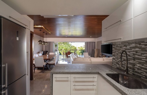 Playa Mujeres Apartment | Romantic getaway with beach access and resort-style amenities