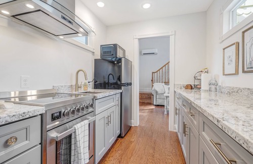 River Ranch Cottage | Romantic “Gingerbread” Cottage on the Vermillion River