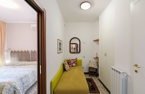 Corniglia Other | Romantic Lemon Double Room