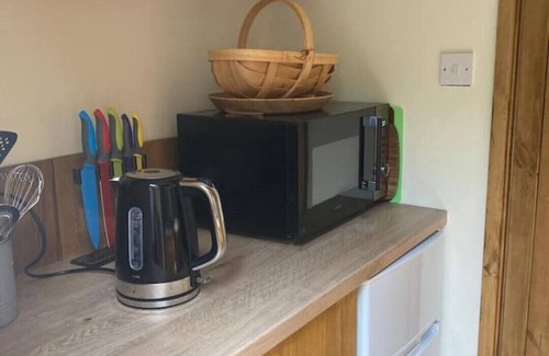 Hythe Cabin | Romantic luxury heated yurt. Private, peaceful wooded location with hot tub