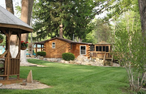 Logansport Cabin | Romantic Riverfront Cabins on the Wabash River