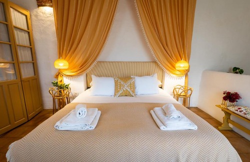 Ronda Apartment | Romantic Ronda garden cottage