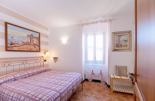 Corniglia Other | Romantic Seaview Double Room