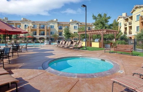 Napa Condo | Romantic Studio in Napa- Wine Country Getaway