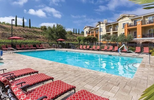 Napa Condo | Romantic Studio in Napa- Wine Country Getaway